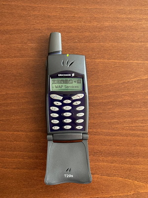 Ericsson T29s mobile phone