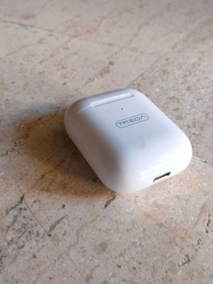 Treqa headset charging case used without earphones