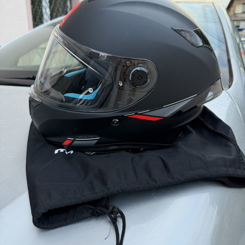 MT helmet XL like new for motorcycle