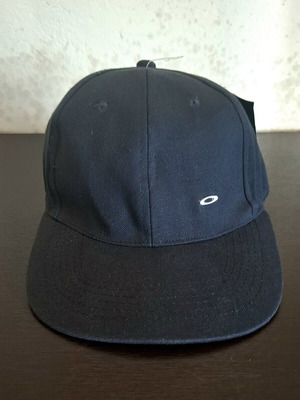 Oakley Tinfoil Vintage Hat brand new, charcoal