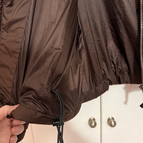 Brown men's jacket H&M size L like new, water-resistant and windproof