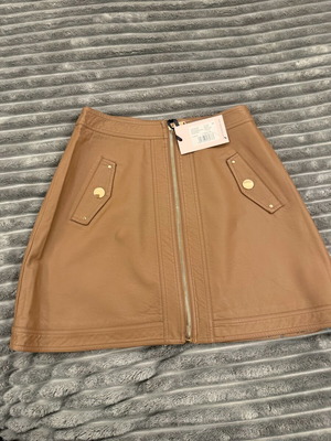 Δερματίνη μίνι φούστα καινούργια Lynne με φερμουάρ