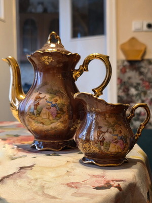 Waldershof Schlegelmilch vintage German porcelain teapot and milk jug set