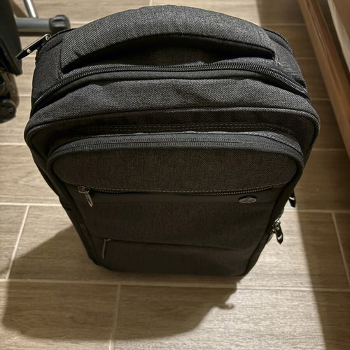 HP laptop backpack, black, excellent condition