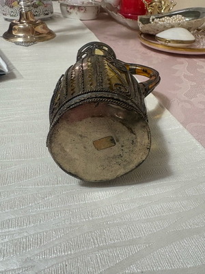 Κανάτα vintage μεταχειρισμένη, μόνο για διακόσμηση με σπασμένο γυαλί
