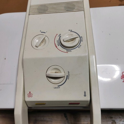 Ironing press like new