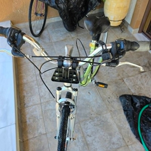 KHS Westwood Ladies city bike like new, 700c wheels, 21-speed Shimano