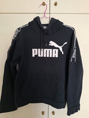 Puma hoodie like new, size M, black and white