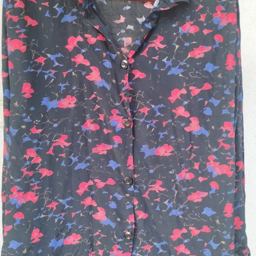 Women's Printed Shirt with Shoulder Pads like new, multicolor
