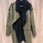 Vintage Khaki Coat like new with fur lining