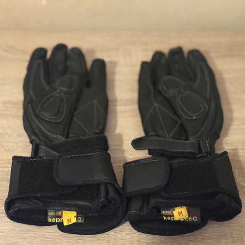Traction racing motorcycle gloves used, carbon protection, Schoeller Keprotec, size M
