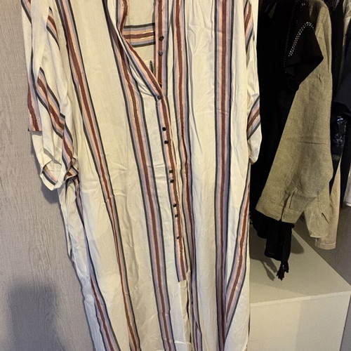 Mat women's dress like new, size 5XL, white and multicolor