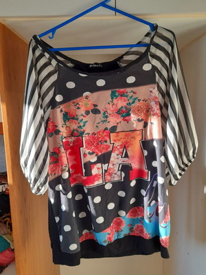 Long black blouse with roses size XL