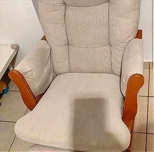 κουνιστή καρέκλα θηλασμού με υποπόδιο