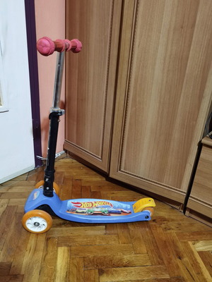 Children's scooter used, up to 50 kg, 3 light-up wheels