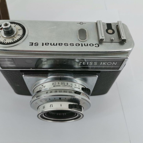 Zeizz Icon Contessa camera used with case 1963