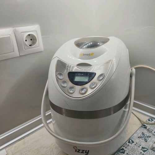 Bread maker in good condition