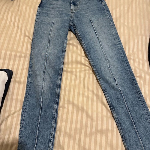 Karl Lagerfeld jeans size 24 like new, blue with unique design
