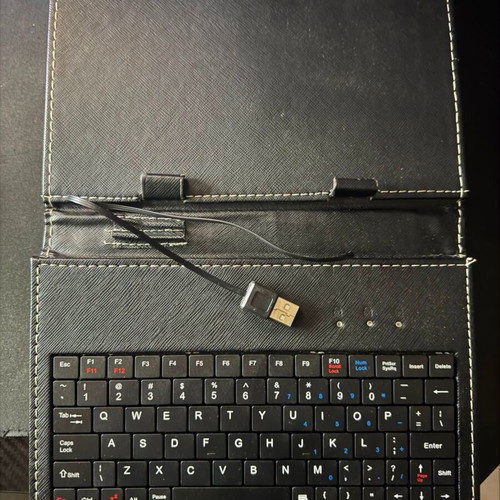 Tablet Keyboard Case with USB used