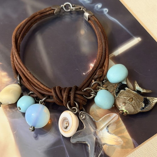 Bracelet with silver clasp and semi-precious stones like new, length 19 cm