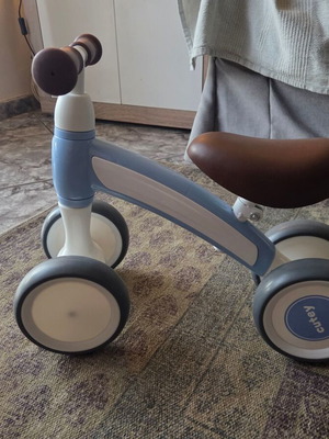 QPlay Cutey balance bike for toddlers, green