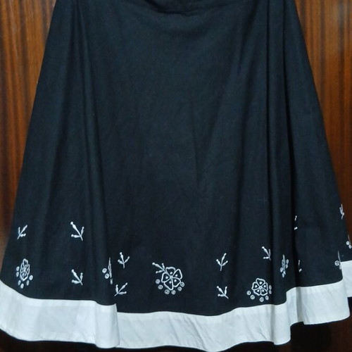 F&F women's black skirt with white floral embroidery, large