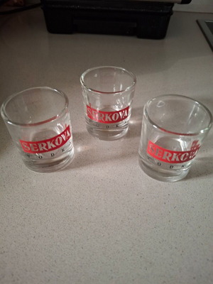 Vintage Serkova shot glasses set of 3 used