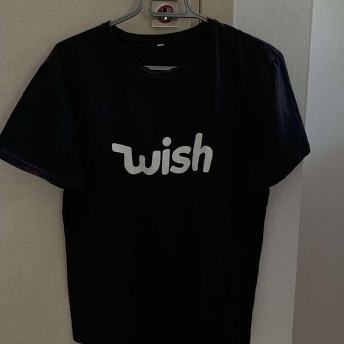 Men's T-shirt Wish size Medium like new, black