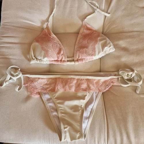 Bikini like new, size medium, white and pink
