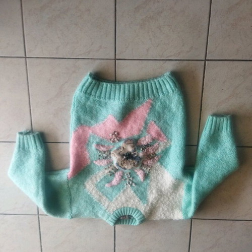 Vintage L. C. Oswal sweater like new, multicolored