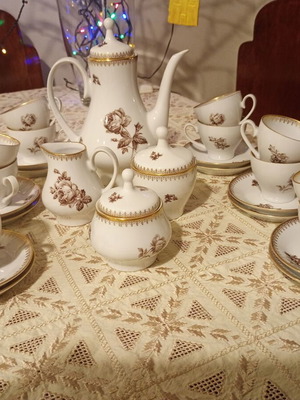 KAHLA vintage porcelain tea and coffee set for 12, floral gold design 1950-1970