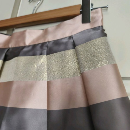 Midi skirt XS with stripes and metallic details, new