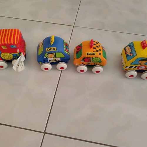 Foam toys with mechanism used