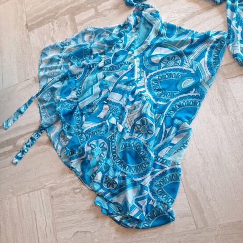 Lynne semi-transparent skirt and crop top set like new, white and blue