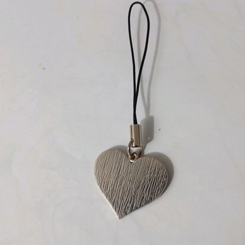 Mobile phone keychain heart-shaped, metal, red