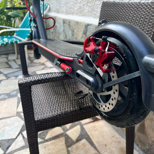 Xiaomi Pro 2 Extra like new with front suspension and red details