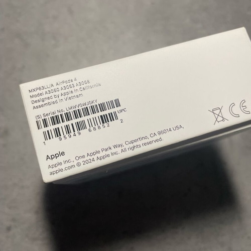 Apple AirPods 4 Box like new, no ANC