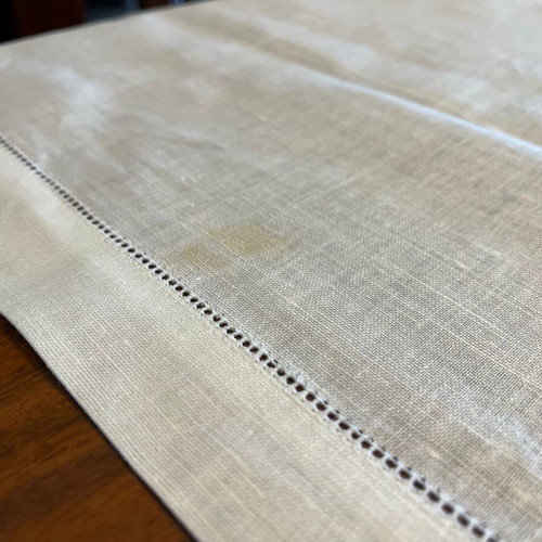 Tablecloth used with stain, dimensions 180x140cm