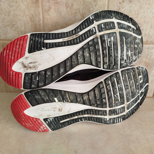 Nike running shoes size 45 used, black and red