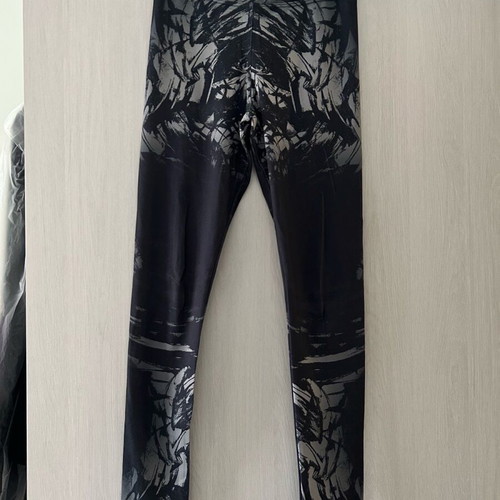Simart Performance leggings size M like new, grey
