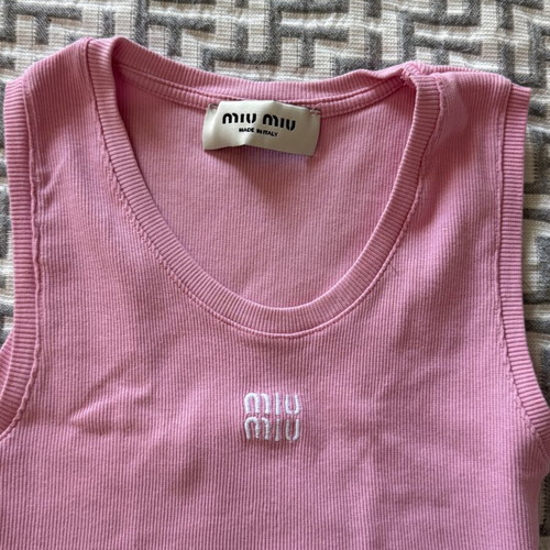 Miu Miu pink top like new, size L fits M