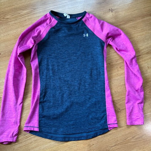 Under Armour women's set size M HeatGear compression fabric like new