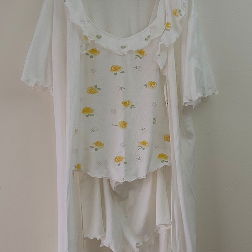 Pajama and robe set new, cotton, small medium, white and yellow