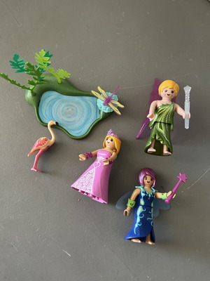 Playmobil νεράιδες και πριγκίπισσα με λιμνούλα σαν καινούργιο