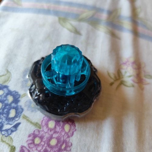 Beyblade Berserker Begirados like new