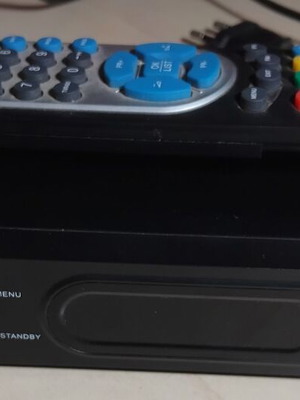 Synaps THD-2855 DVB-T Receiver used with Full HD and USB