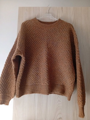 Only brown blouse size M like new