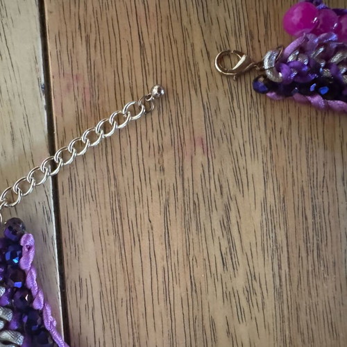 Women's necklaces like new, set of 2 multicolored
