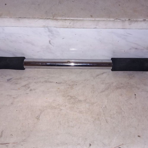 Pull-up bar like new