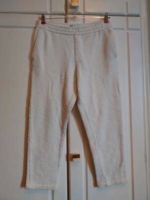 Zara sweatpants like new, ivory, elastic, terry fabric